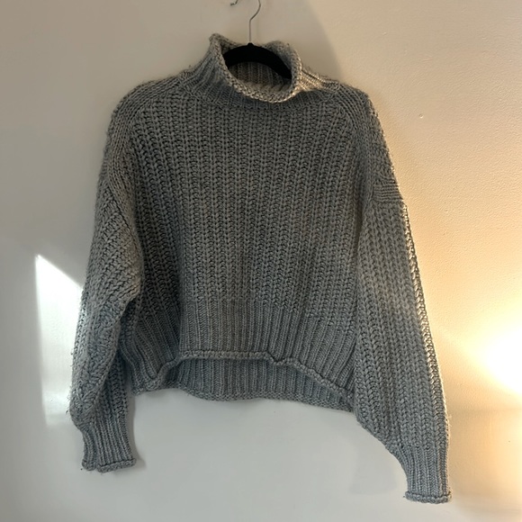 H&M Knit Turtleneck Sweater - Picture 2 of 4